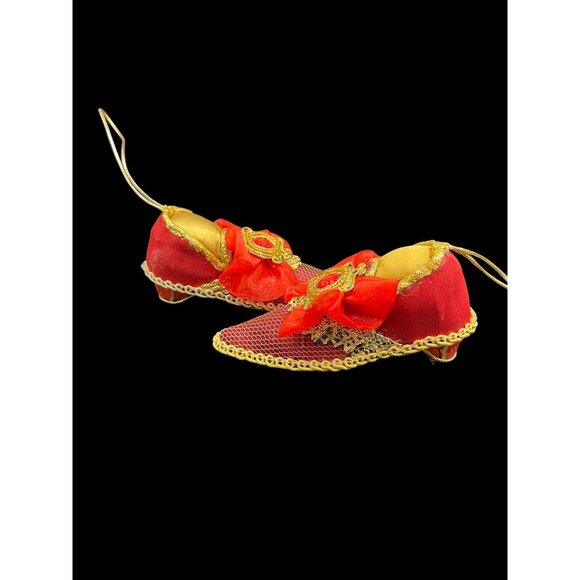 Vintage Set of 2 Red Fabric Gold Trim Bow Decorative Shoe Christmas Ornaments - Picture 5 of 7